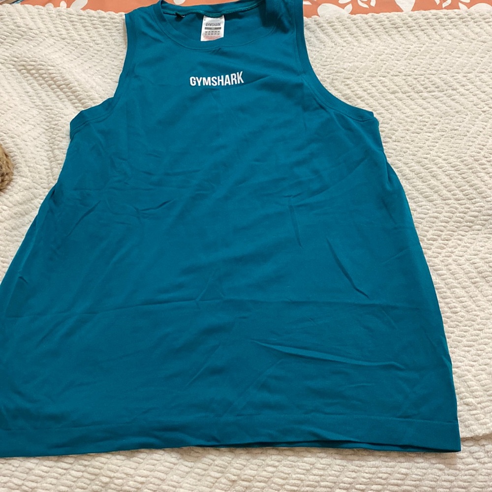 Like new gymshark tank. Teal